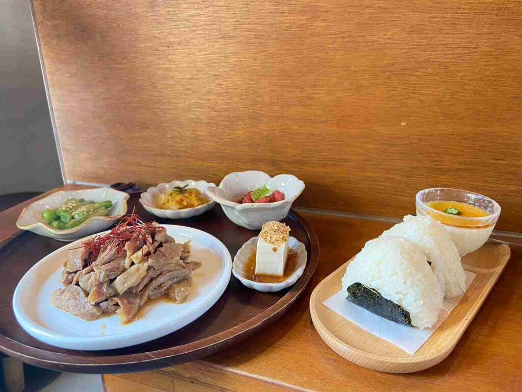 日式豬梅花飯糰套餐